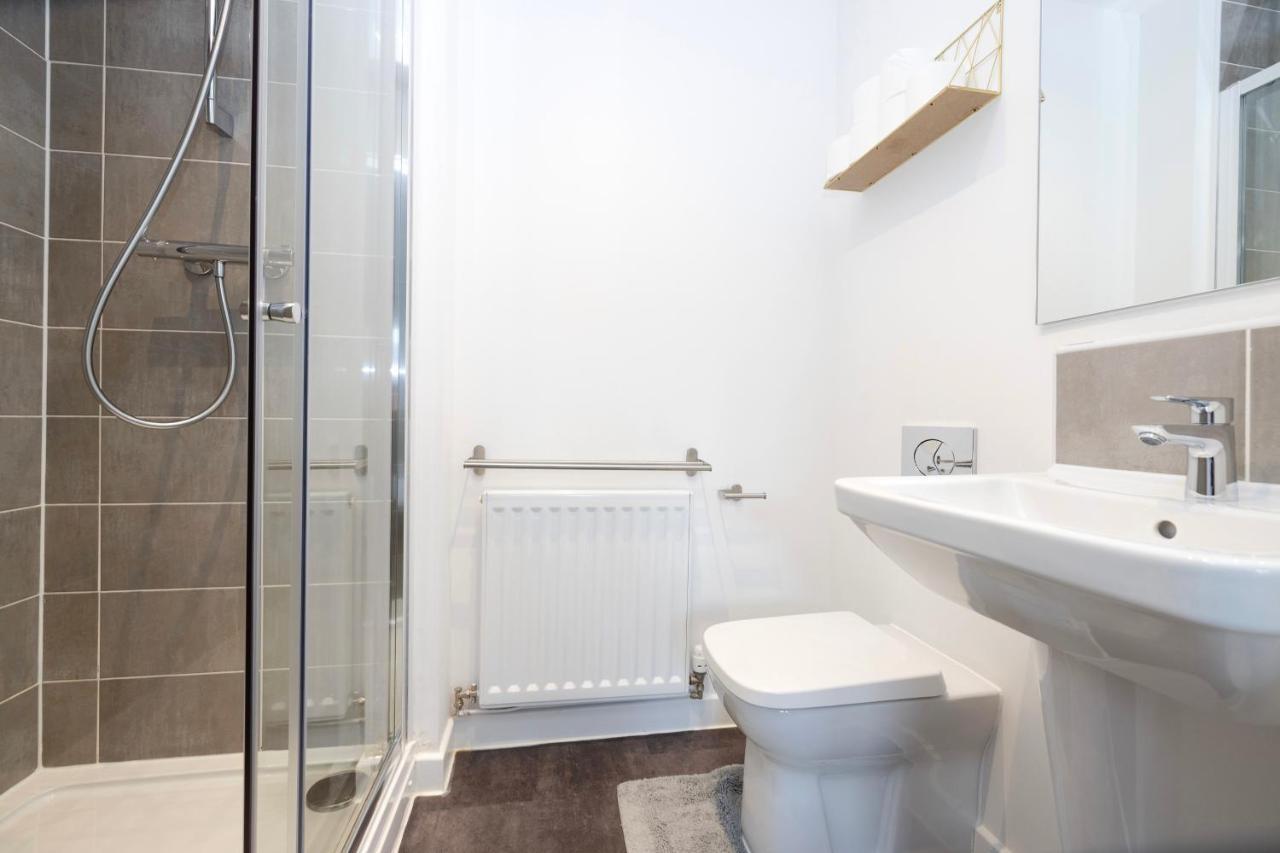 Ferienhaus Joivy Stylish House With Garden & Parking Glasgow